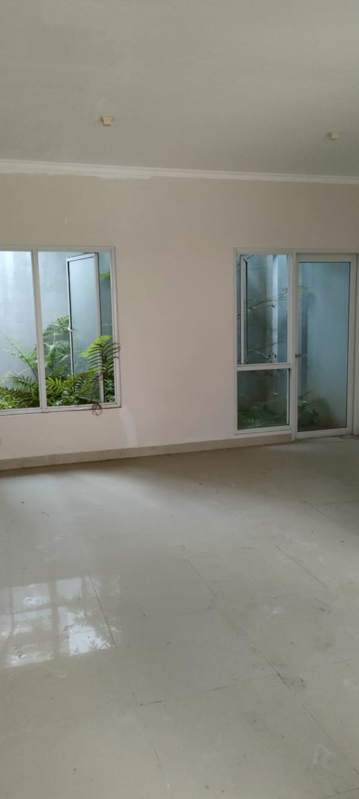 Rumah Dijual di Cluster Bohemia Gading Serpong 